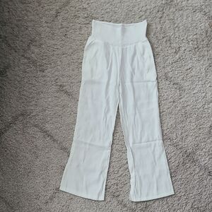Flowy white Linen Pants With Pockets (Small/medium)